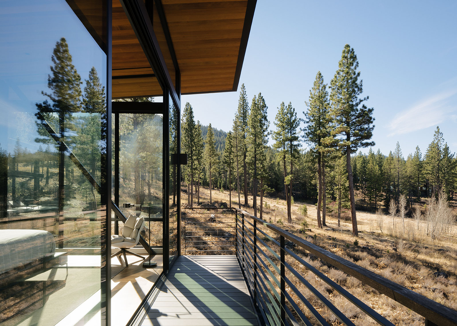 WebX-jmA_Tahoe01-4